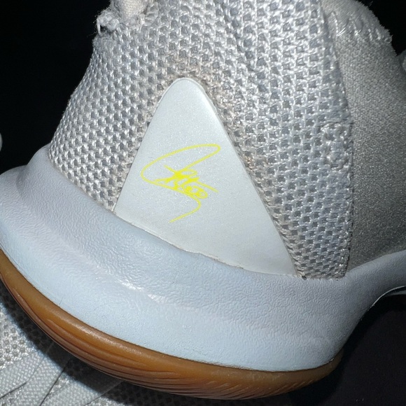 curry 5 basketball shoe
UNDER ARMOUR CURRY 5 BASKETBALL SHOE - Picture 6 of 7
